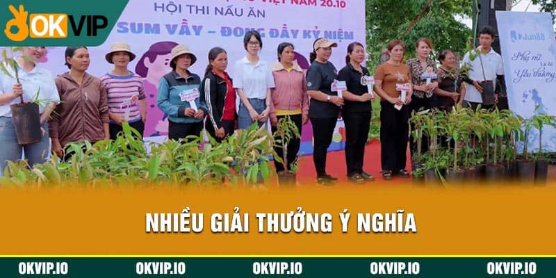 Nhiều giải thưởng ý nghĩa